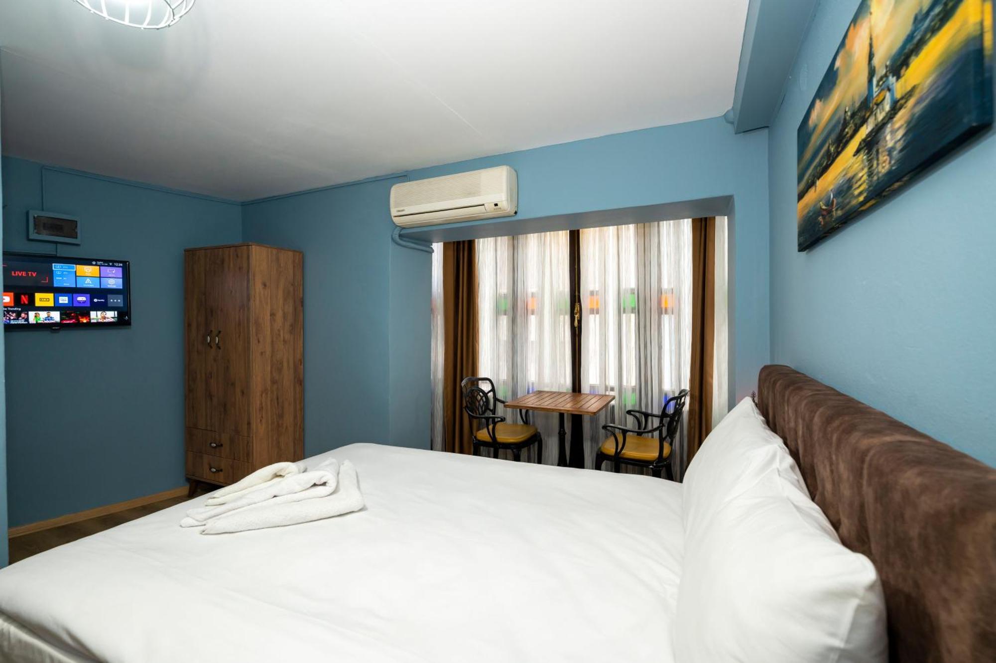 Taksimantiqueotel 2* İstanbul