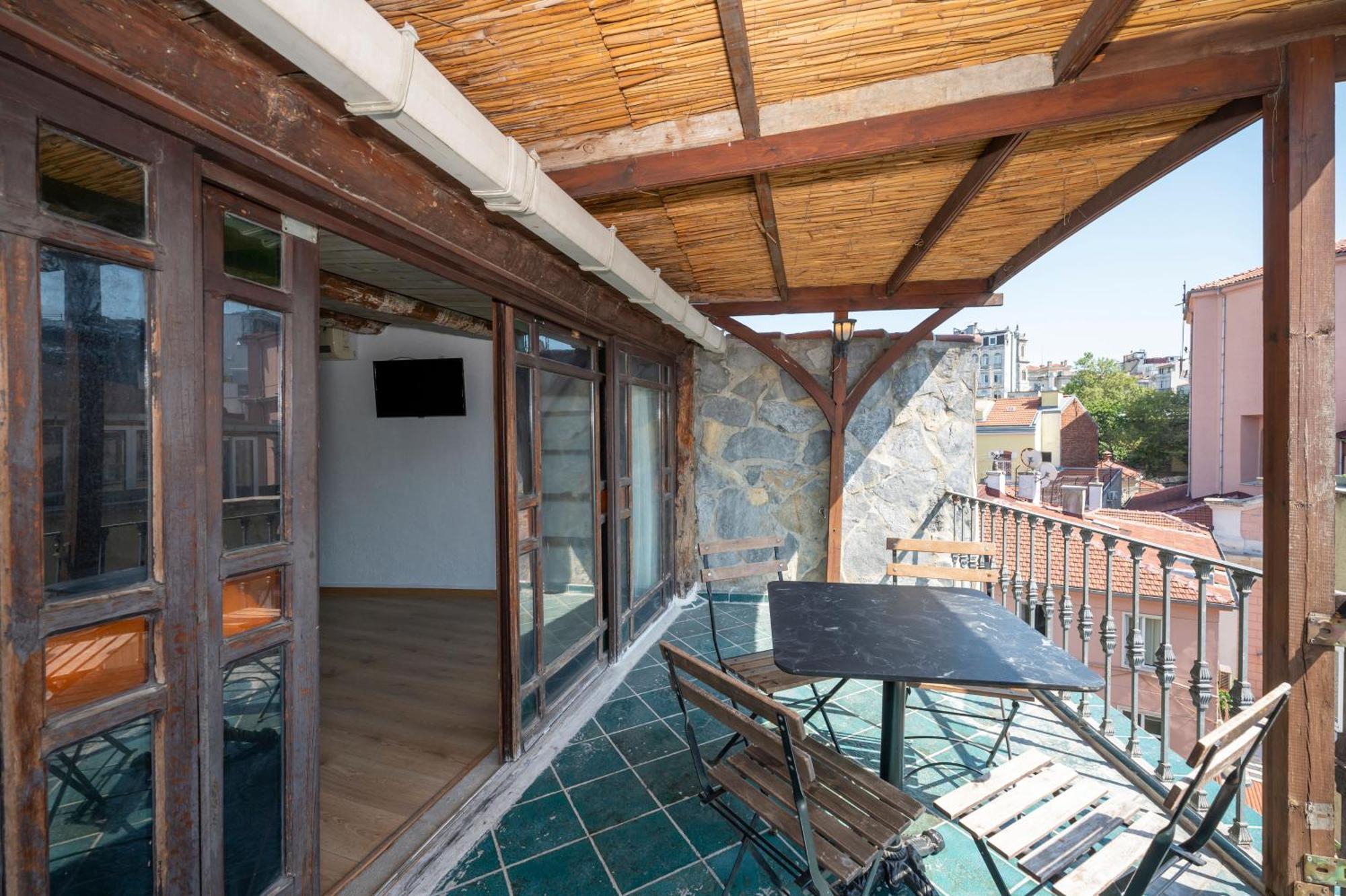 Taksimantiqueotel 2* İstanbul