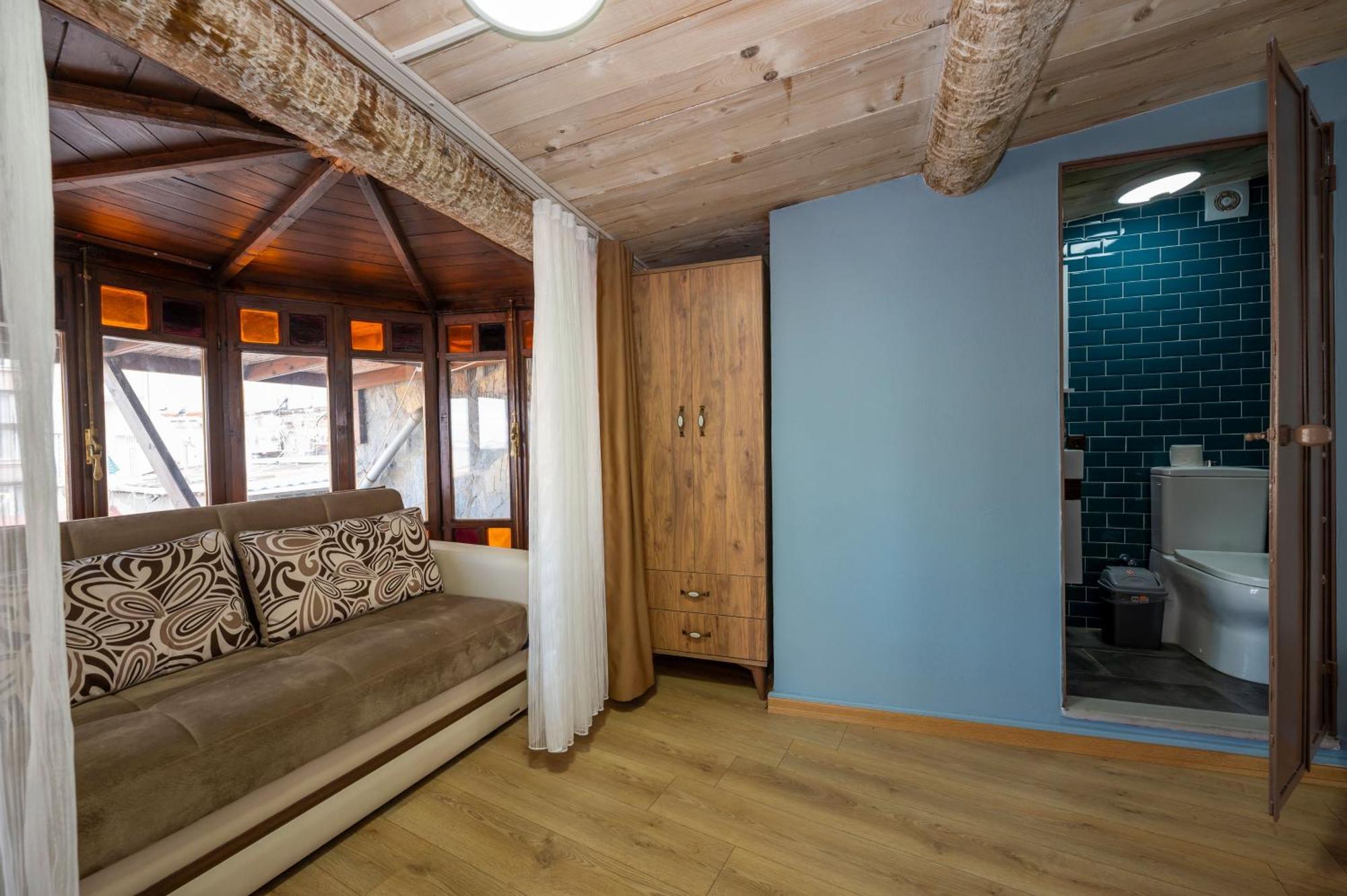 Otel Taksimantiqueotel