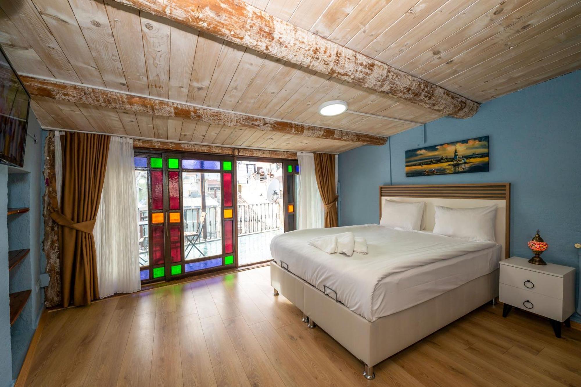 Taksimantiqueotel 2* İstanbul