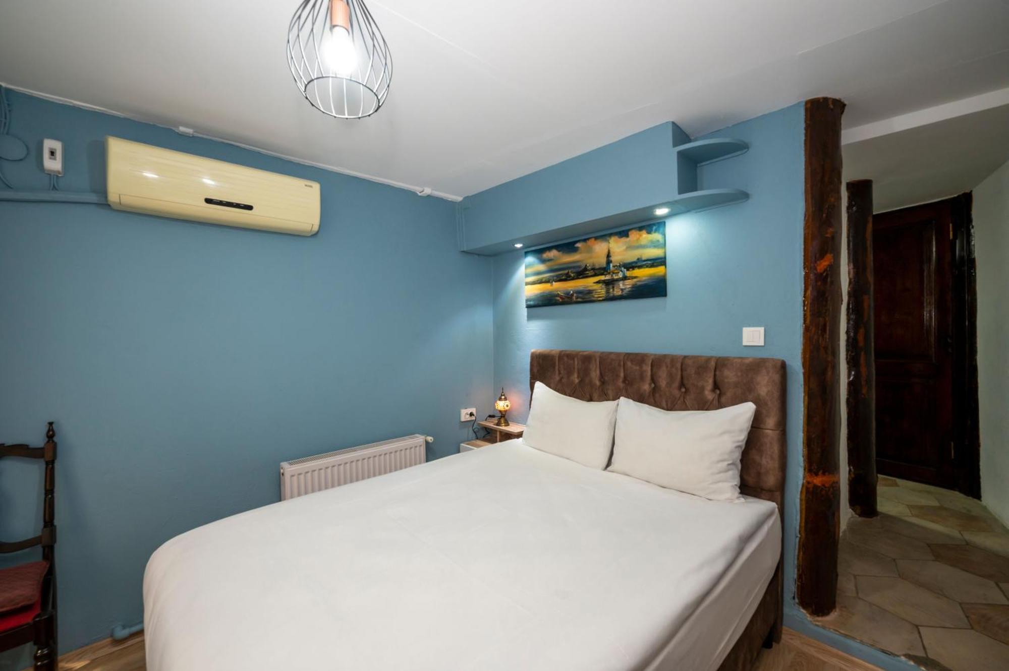 Taksimantiqueotel 2*