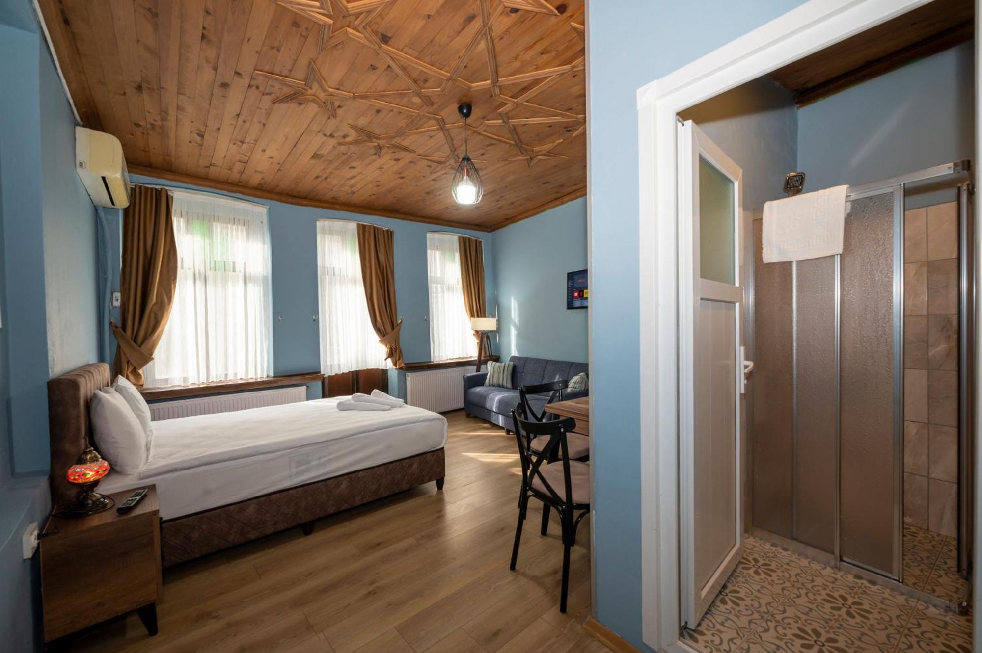 Hotel Taksimantiqueotel